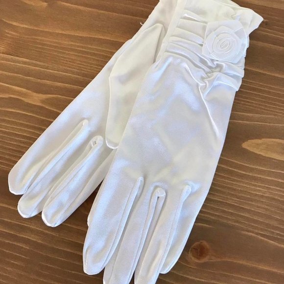 NEW Rosette White Wrist-length Formal Gloves Ruched - Picture 3 of 4